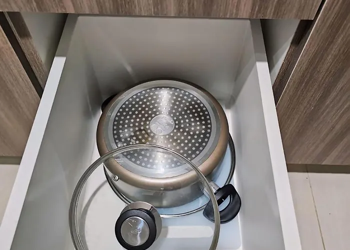 1br Mckinley, Taguig - Sleeps Up To 4! Apartment *