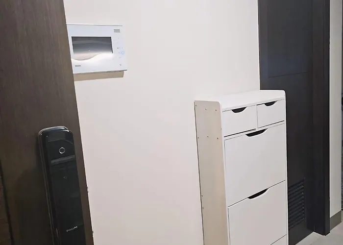 1br Mckinley, Taguig - Sleeps Up To 4! * Manila