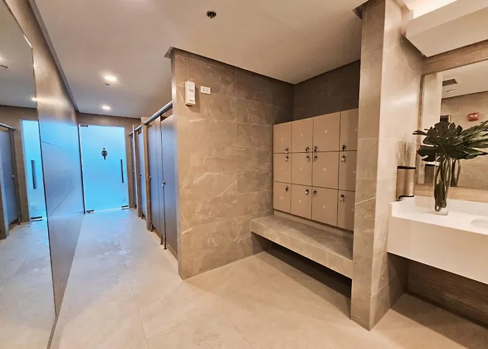 1br Mckinley, Taguig - Sleeps Up To 4! Manila