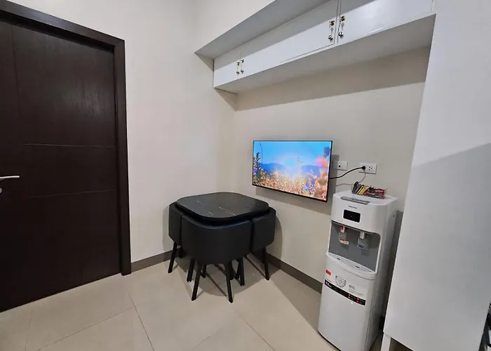 1br Mckinley, Taguig - Sleeps Up To 4! Apartment Manila